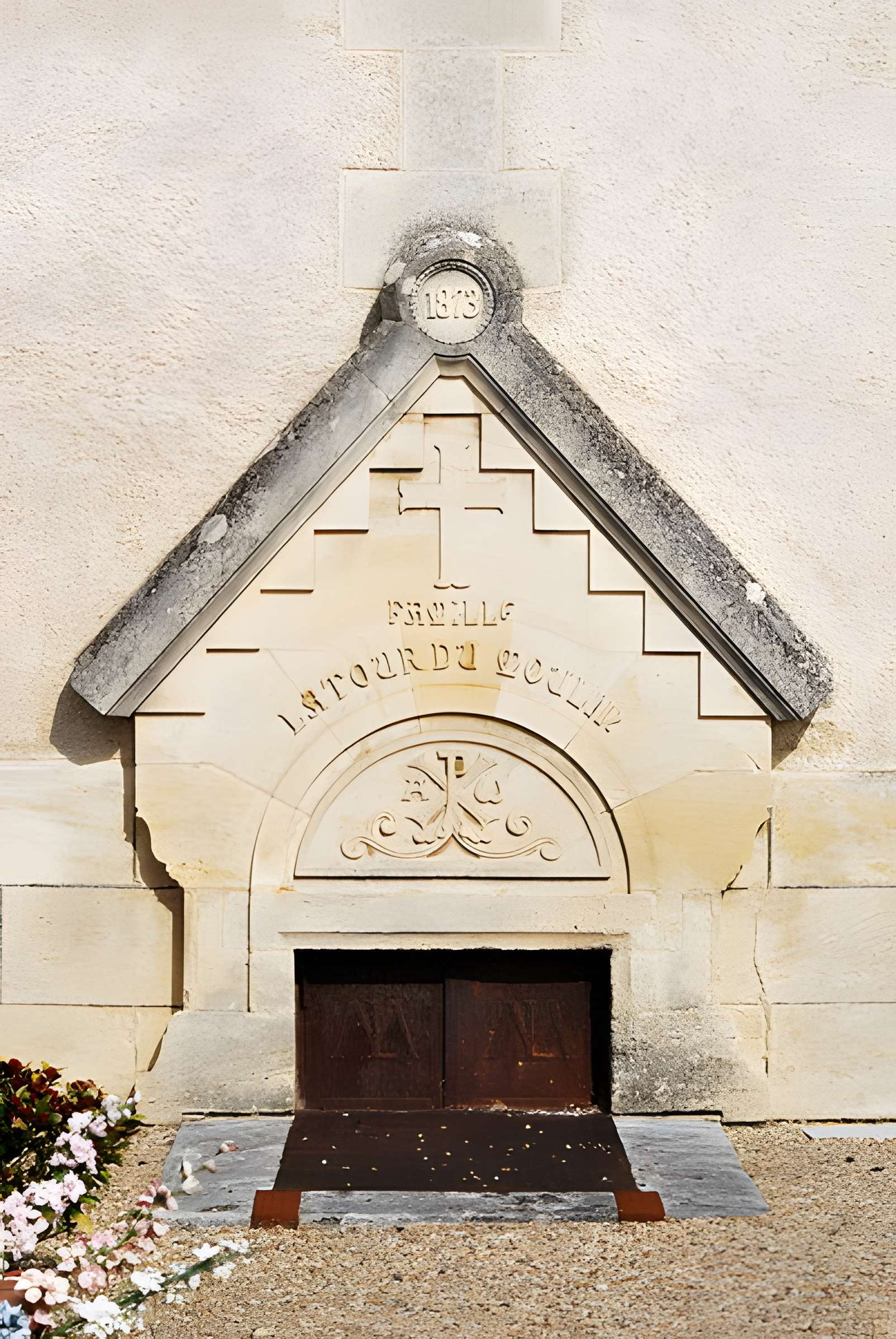 Église Saint-Pierre de Villegouge