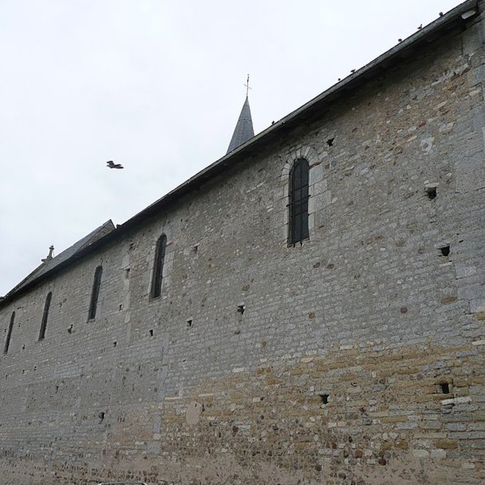 Photo de Église Saint-Pierre de Villevêque