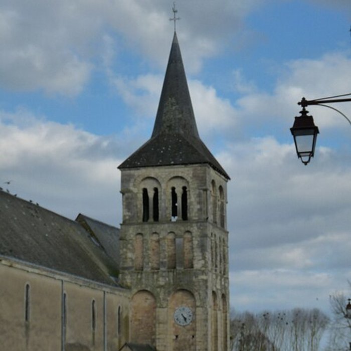 Photo de Église Saint-Pierre de Villevêque