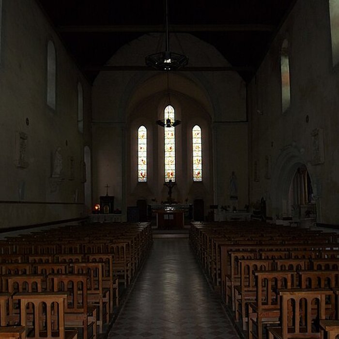 Photo de Église Saint-Pierre de Villevêque