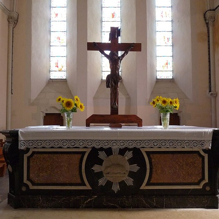 Photo de Église Saint-Pierre de Villevêque