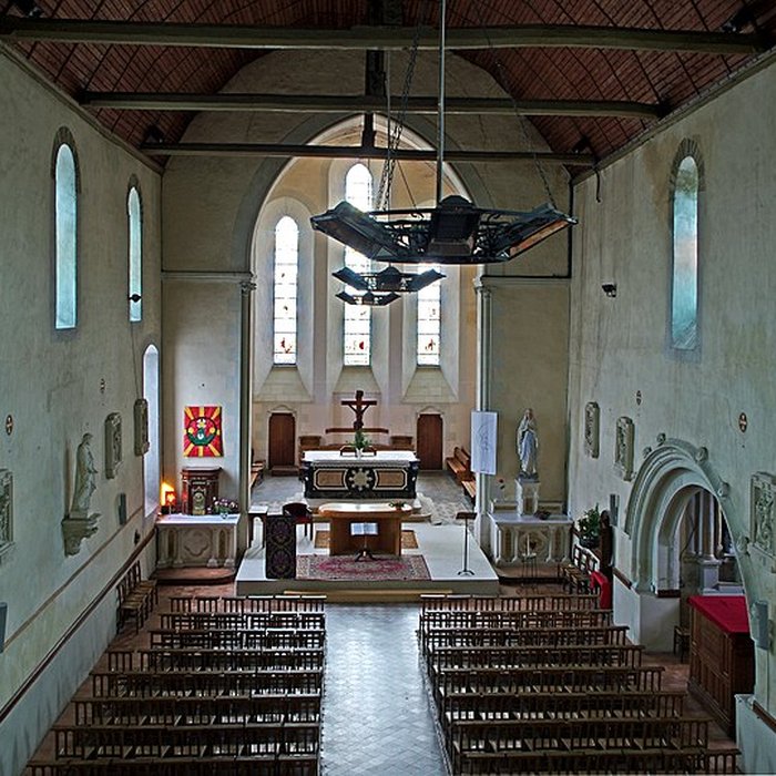 Photo de Église Saint-Pierre de Villevêque