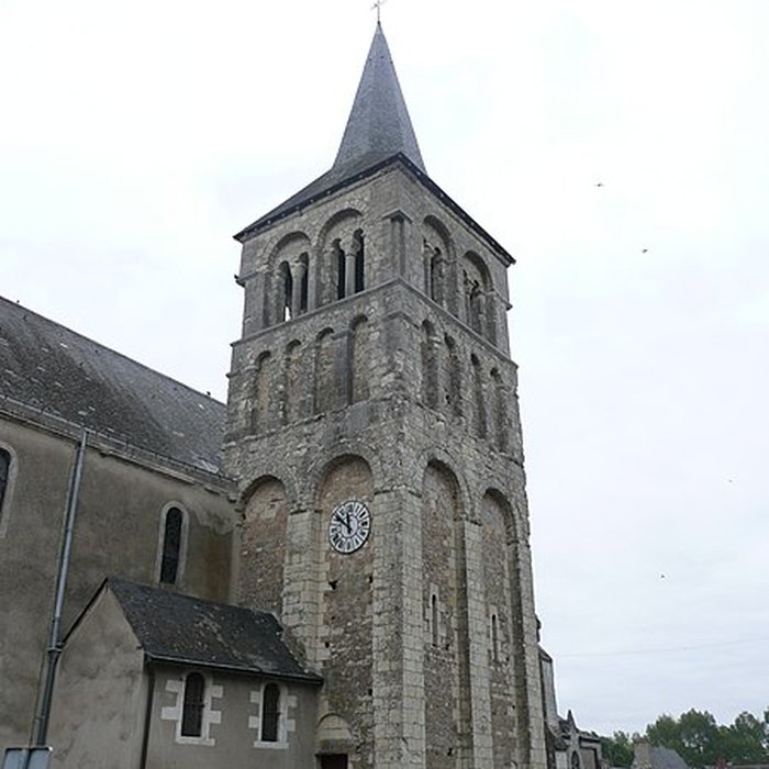 Photo de Église Saint-Pierre de Villevêque