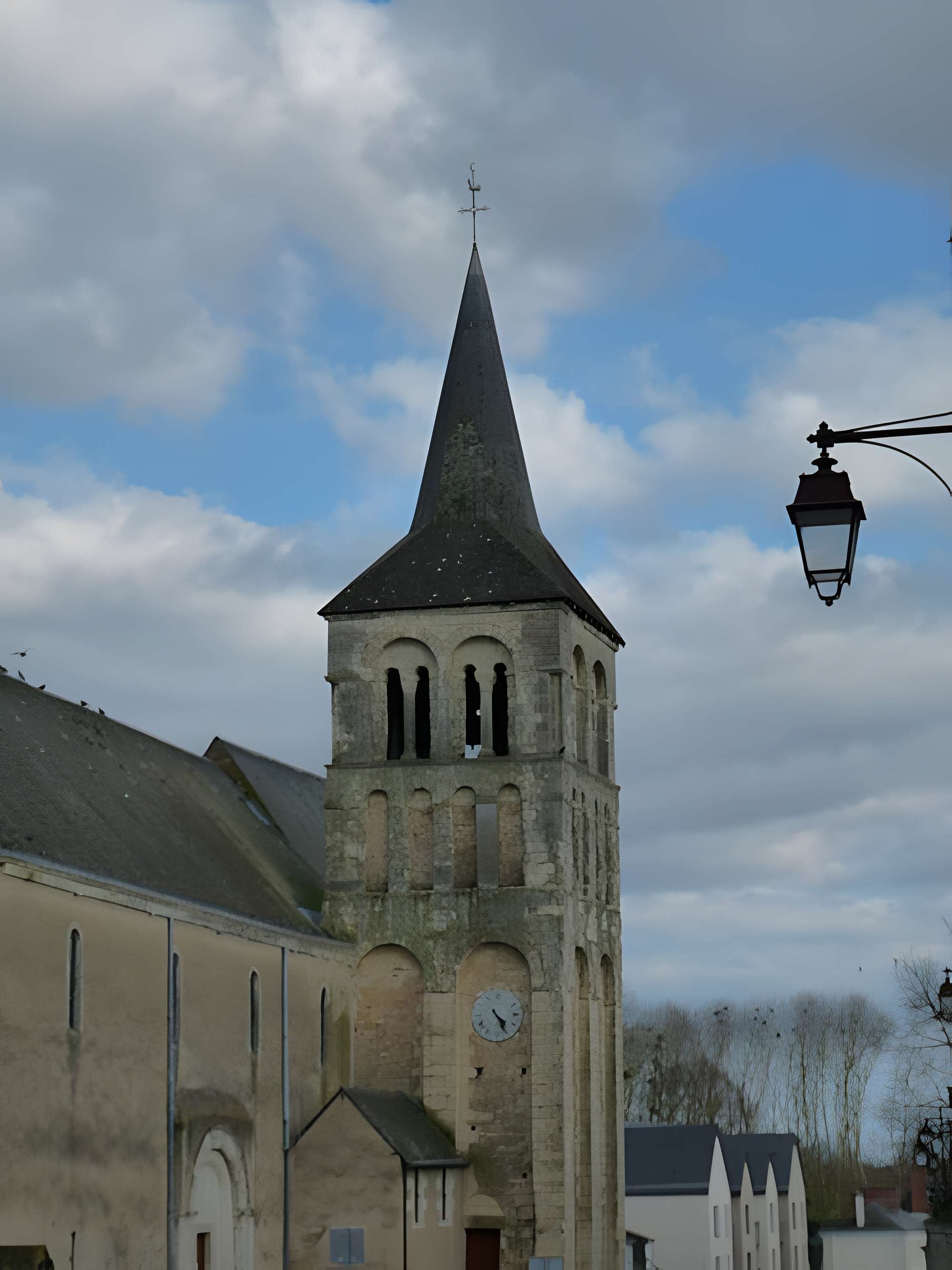 Église Saint-Pierre de Villevêque