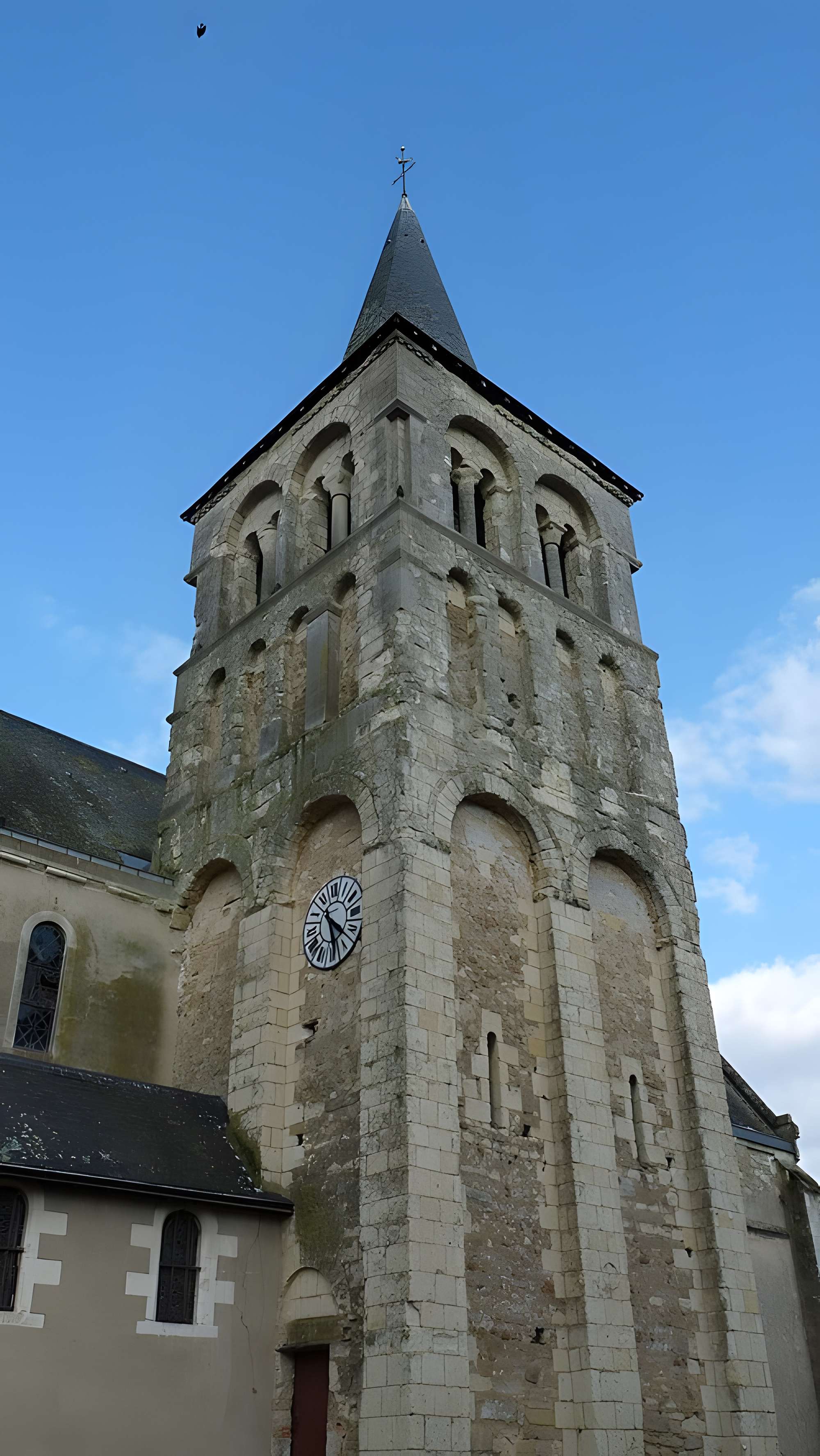 Église Saint-Pierre de Villevêque