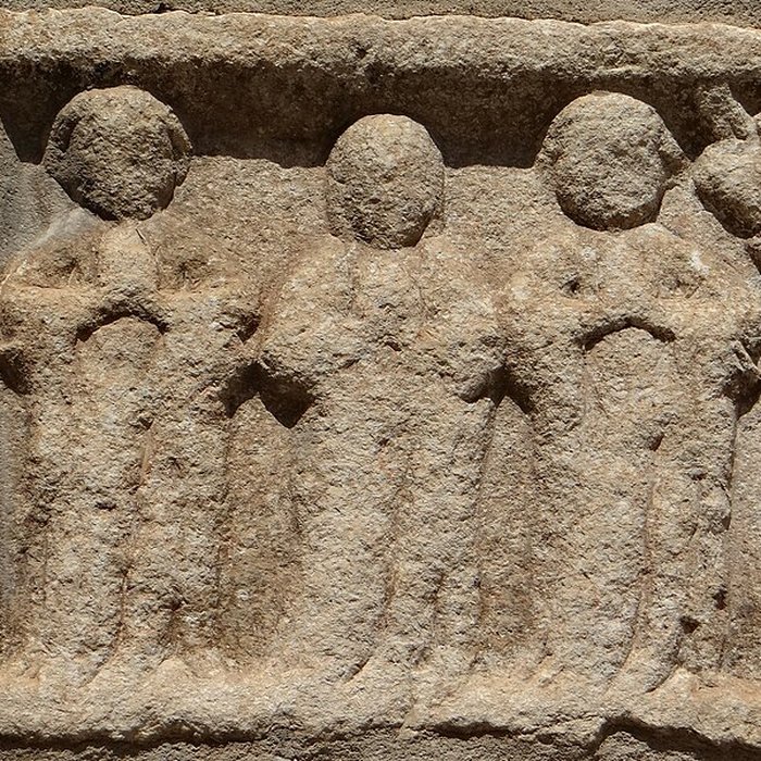 Photo de Église Saint-Pierre de Vinça et croix