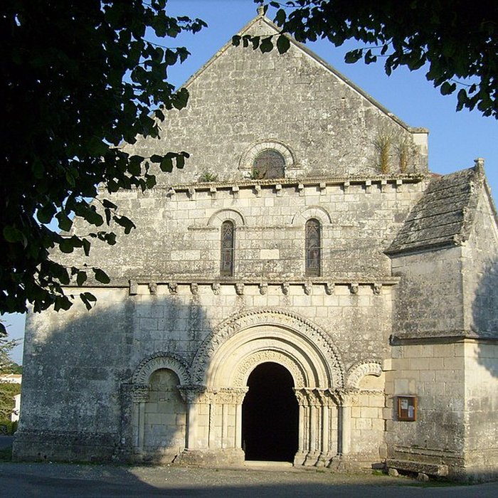 Photo de Église Saint-Pierre dÉcurat