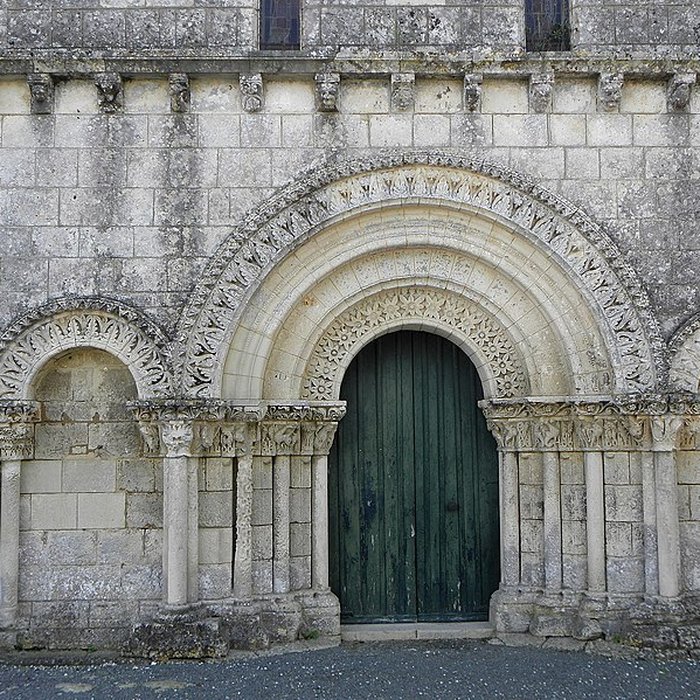 Photo de Église Saint-Pierre dÉcurat