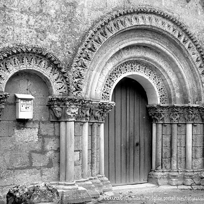 Photo de Église Saint-Pierre dÉcurat