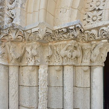 Église Saint-Pierre dÉcurat