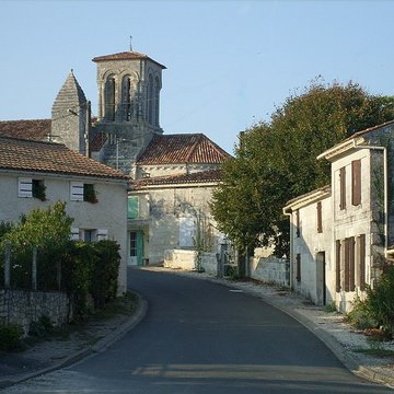 Église Saint-Pierre dÉcurat