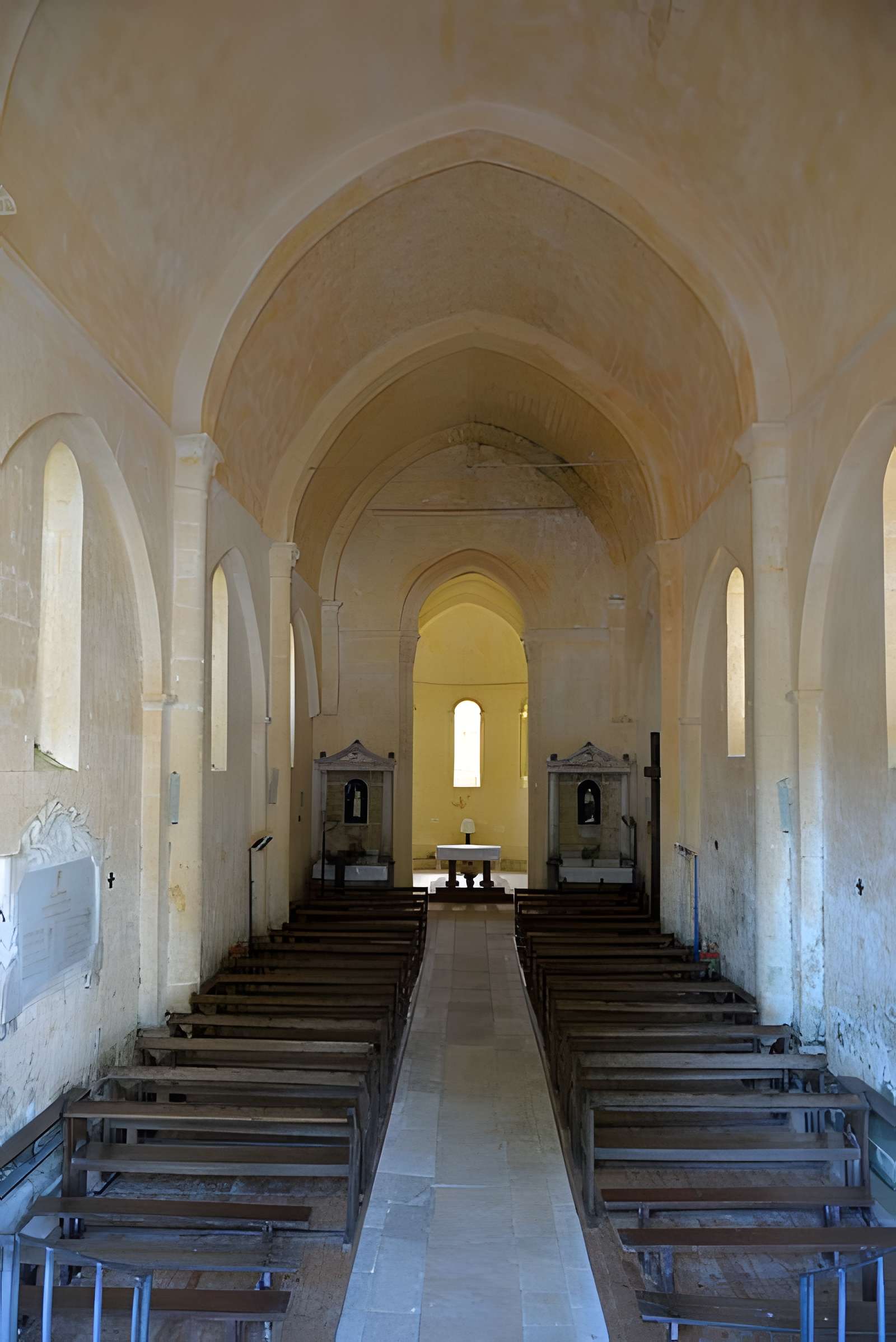 Église Saint-Pierre d'Écurat