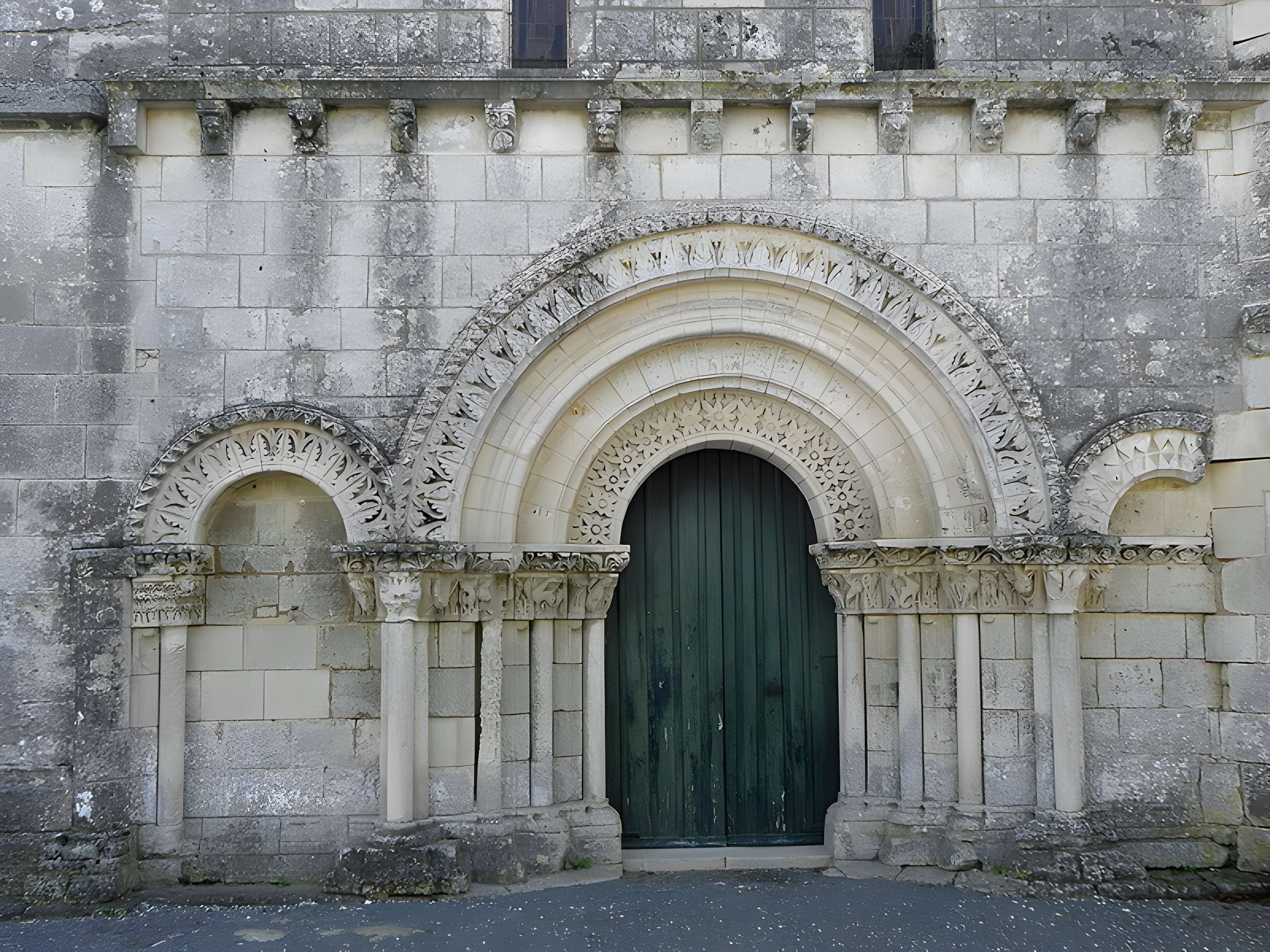 Église Saint-Pierre d'Écurat