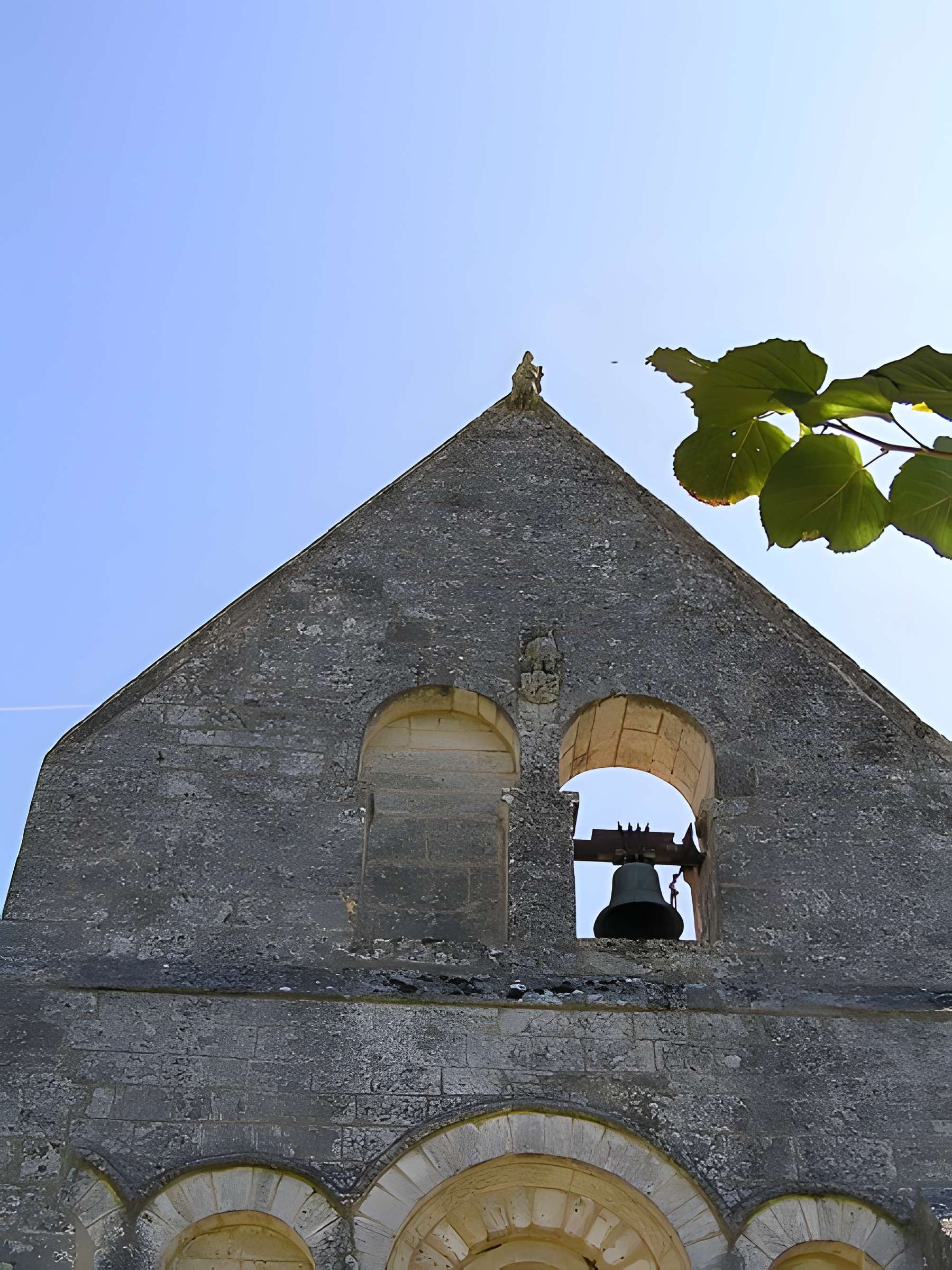 Église Saint-Pierre d'Éraville
