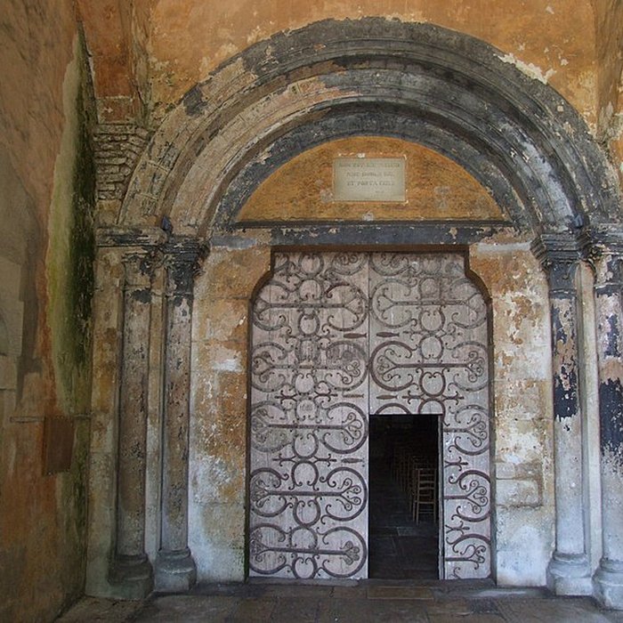 Photo de Église Saint-Pierre des Génovéfains