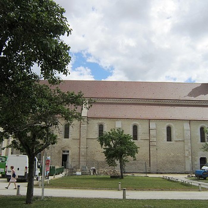 Photo de Église Saint-Pierre des Génovéfains
