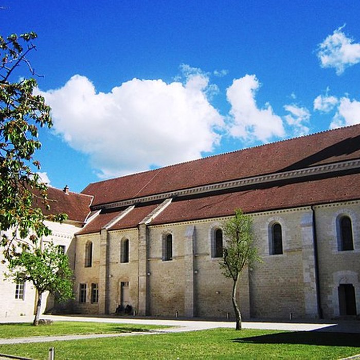 Photo de Église Saint-Pierre des Génovéfains