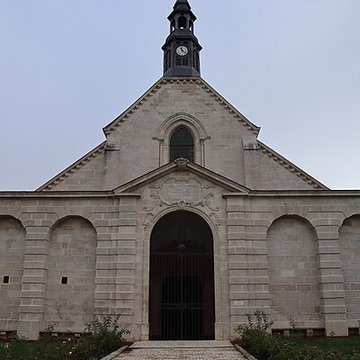 Église Saint-Pierre des Génovéfains