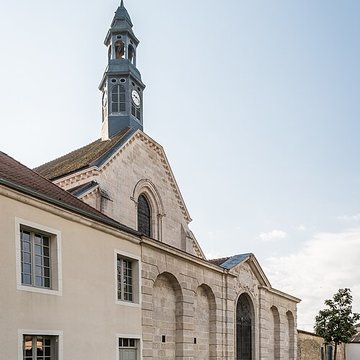 Église Saint-Pierre des Génovéfains