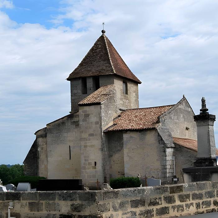 Photo de Église Saint-Pierre des Salles-de-Castillon