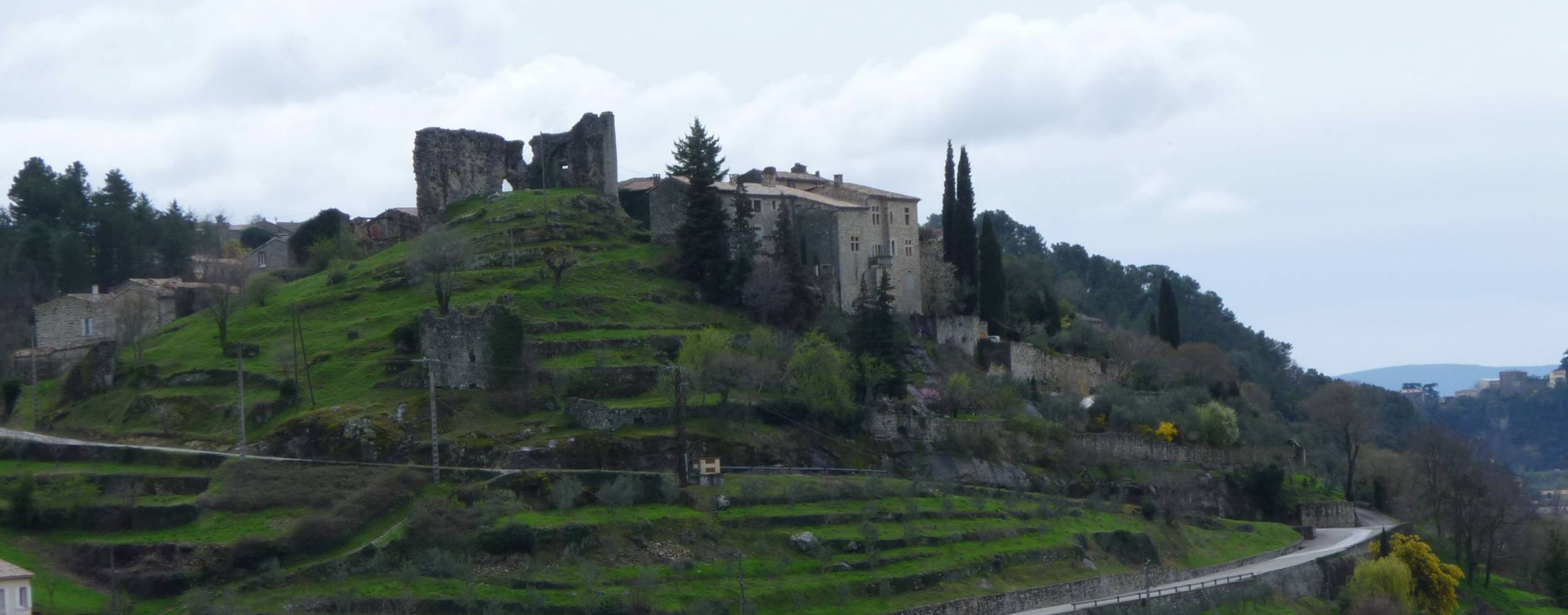 Photo de Castillo de Ucel