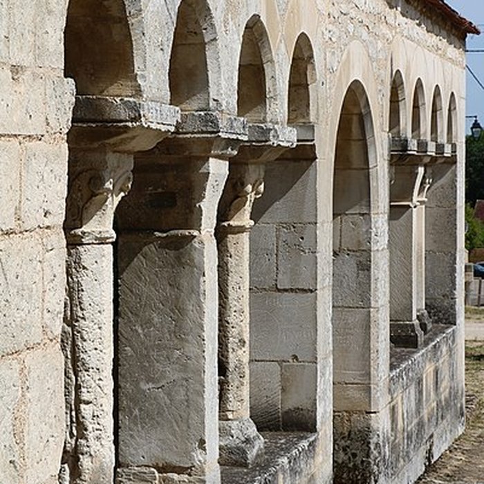Photo de Église Saint-Pierre dEscolives-Sainte-Camille