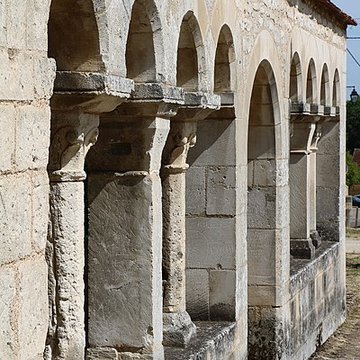 Église Saint-Pierre dEscolives-Sainte-Camille