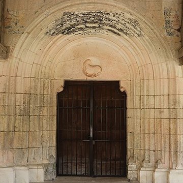 Église Saint-Pierre dEscolives-Sainte-Camille