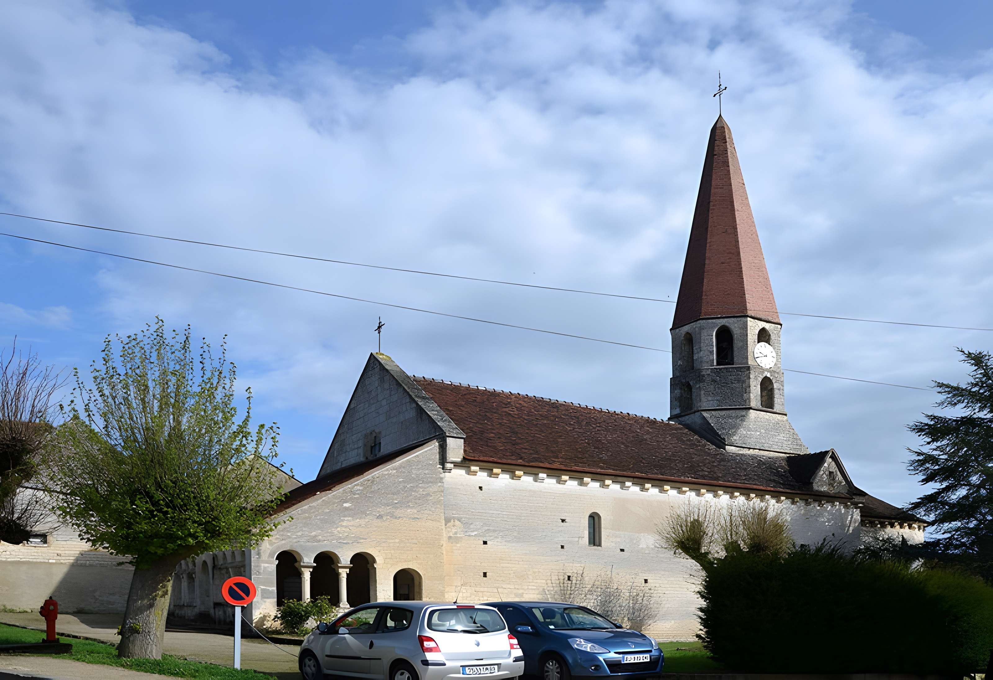 Église Saint-Pierre d'Escolives-Sainte-Camille 