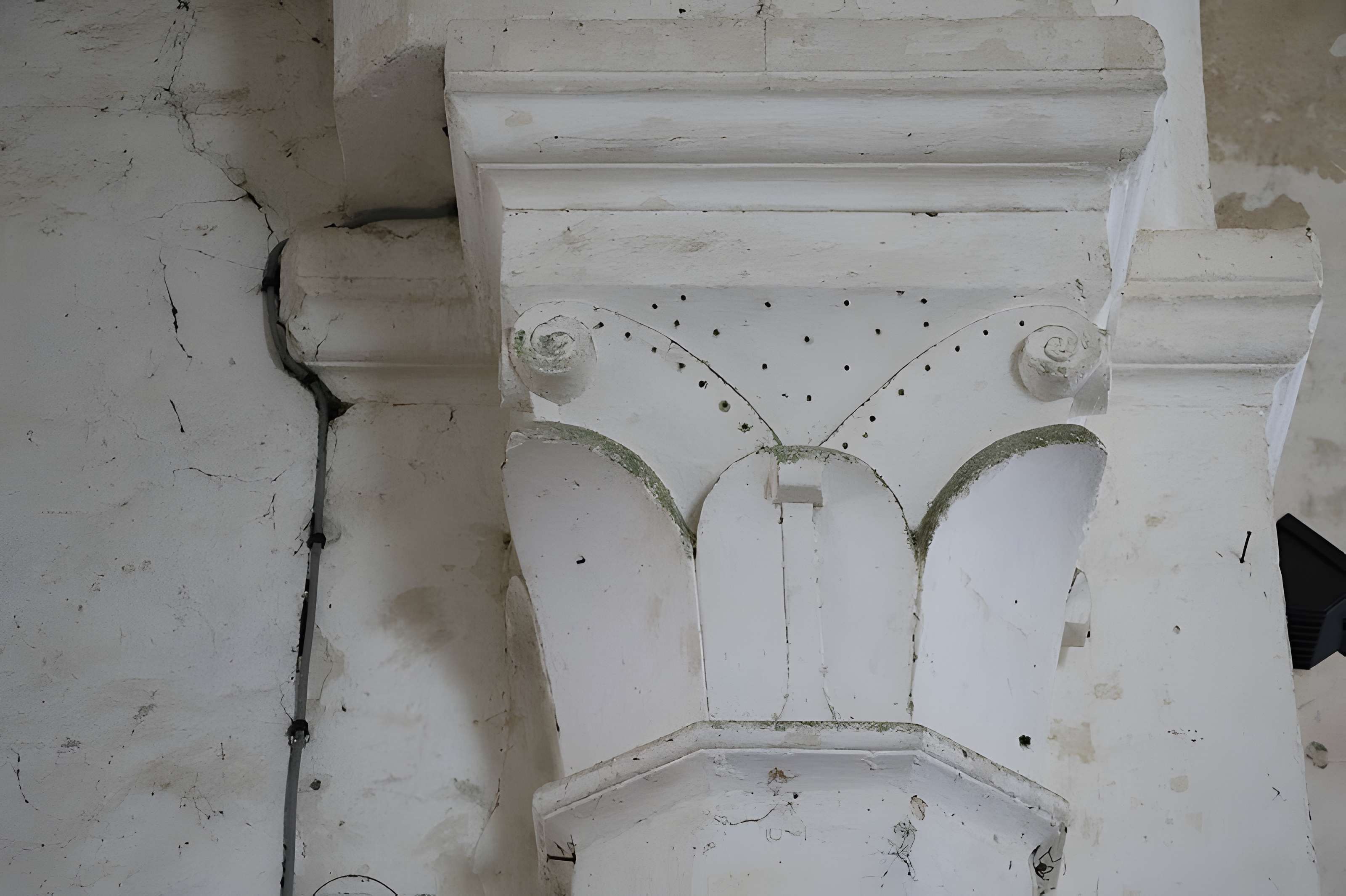 Église Saint-Pierre d'Escolives-Sainte-Camille