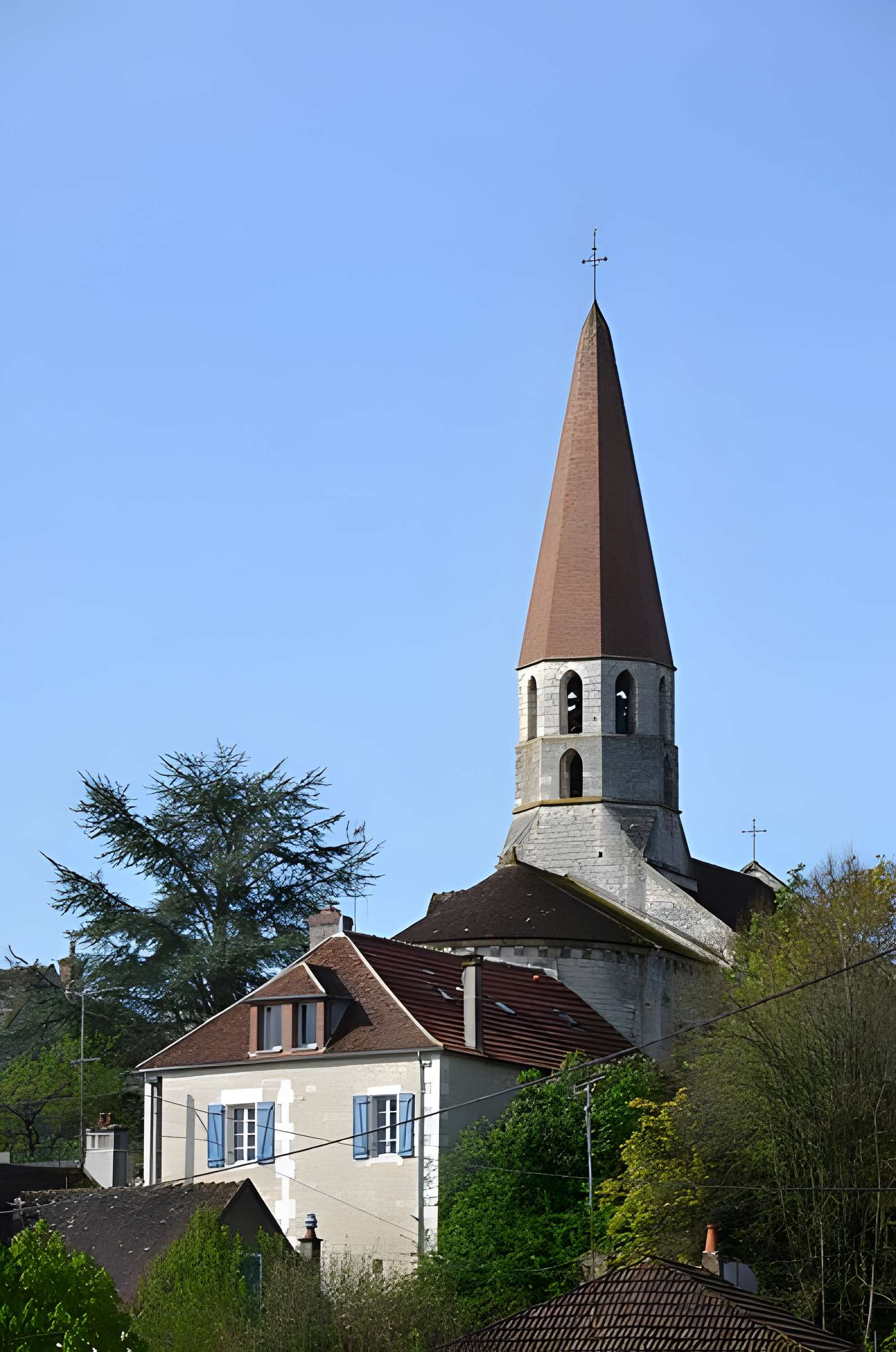 Église Saint-Pierre d'Escolives-Sainte-Camille