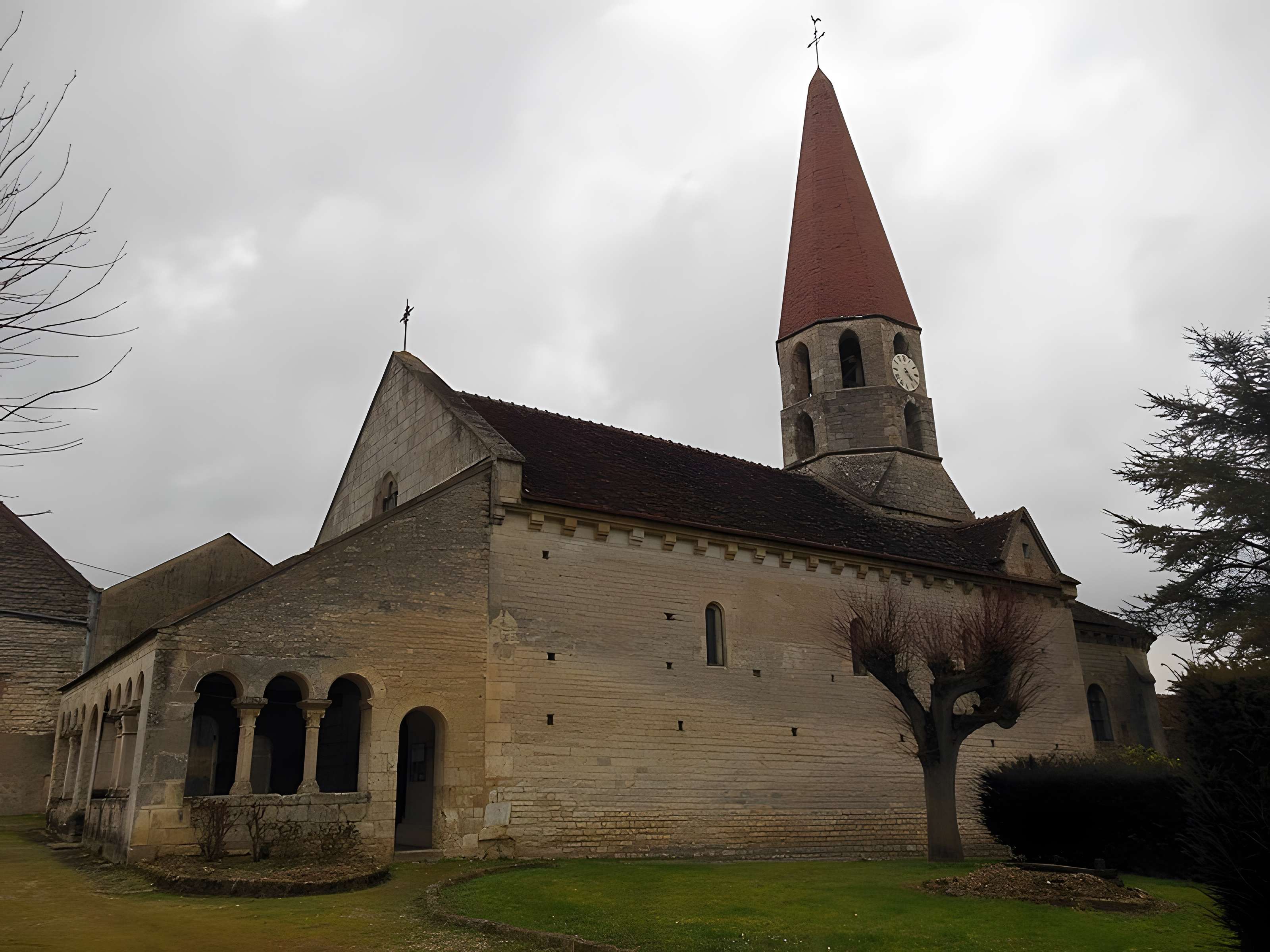 Église Saint-Pierre d'Escolives-Sainte-Camille