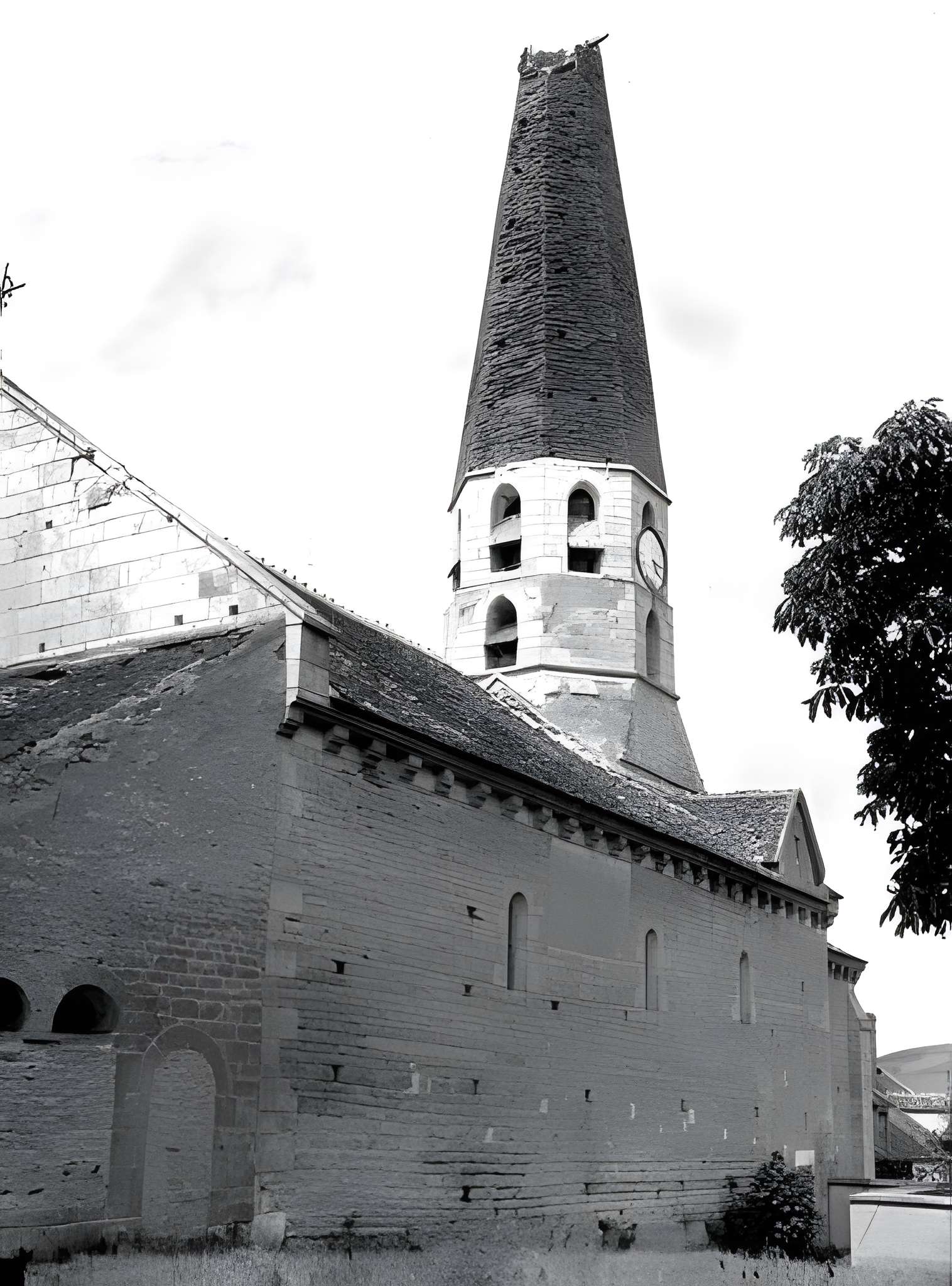 Église Saint-Pierre d'Escolives-Sainte-Camille