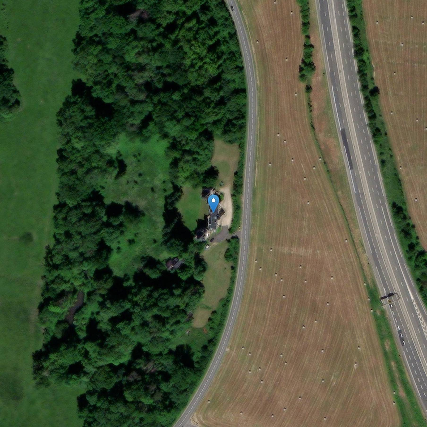 Photo de 贝尔维尤教堂