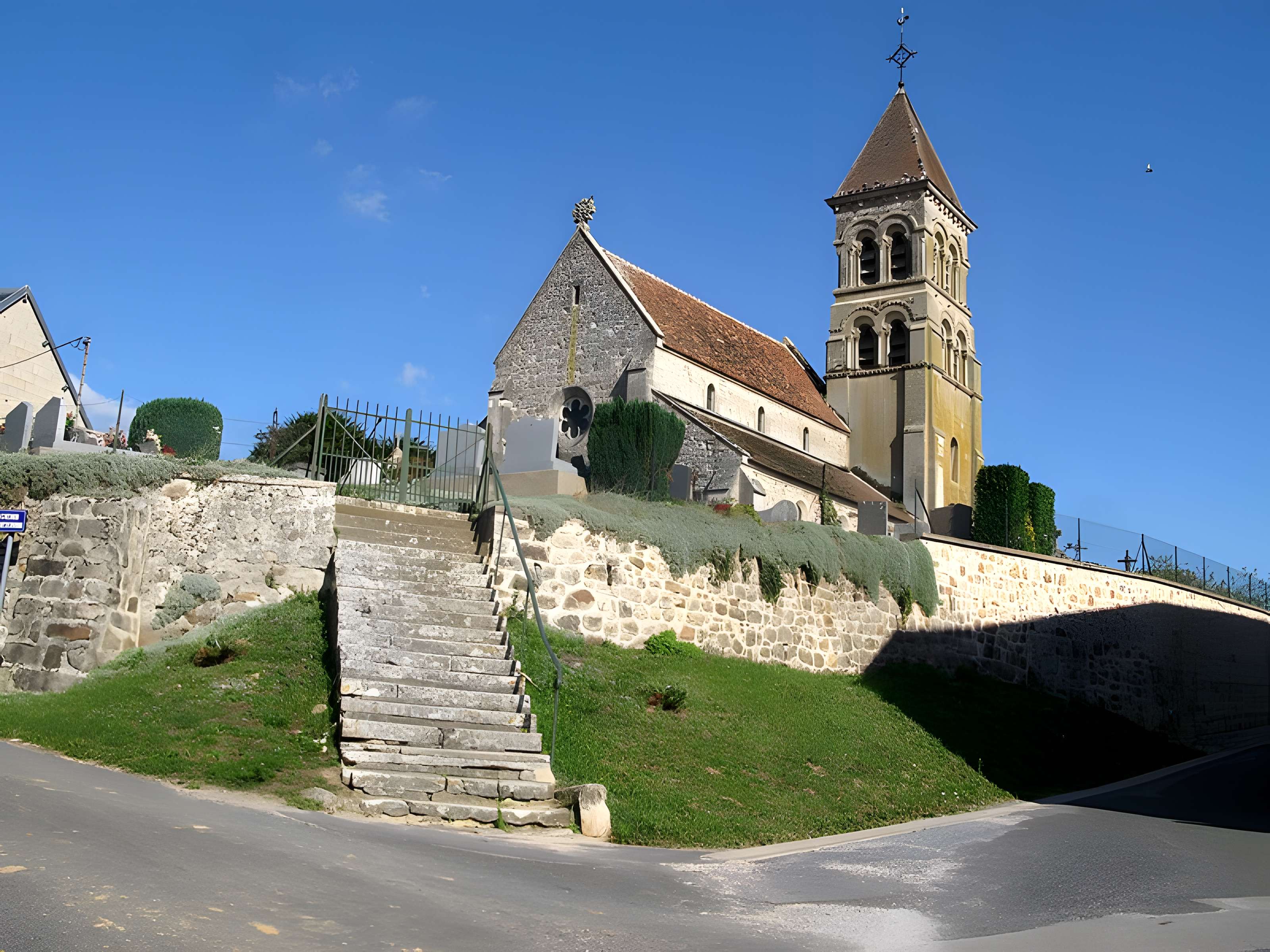 Église Saint-Pierre d'Oulchy-la-Ville