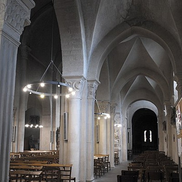 Photo de Église Saint-Pierre dYzeure