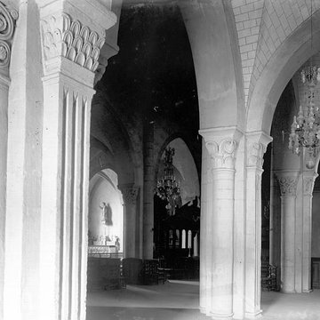 Église Saint-Pierre dYzeure