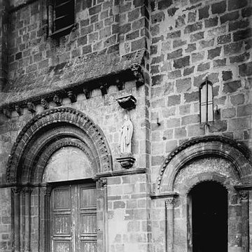Église Saint-Pierre dYzeure
