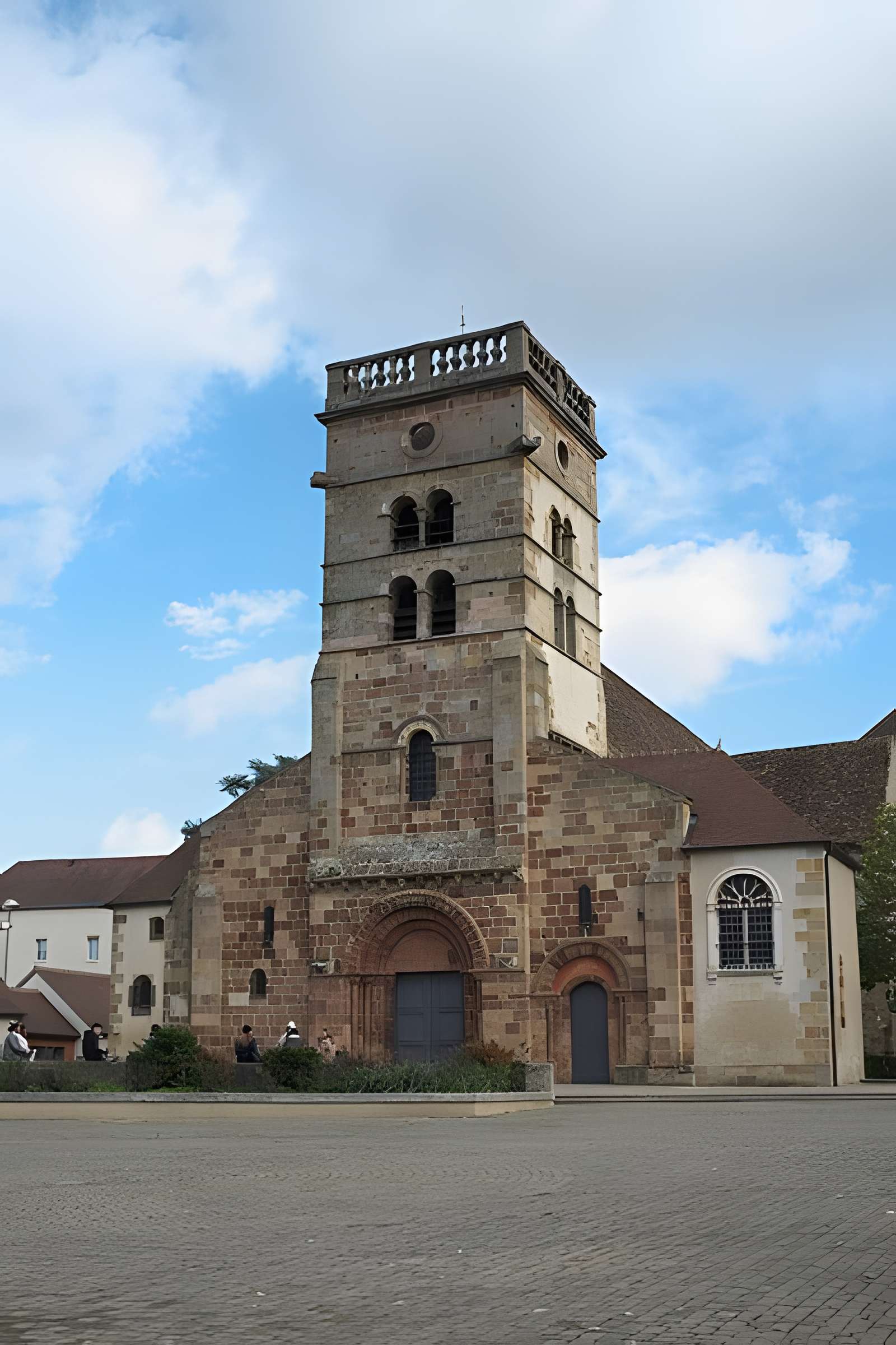 Église Saint-Pierre d'Yzeure