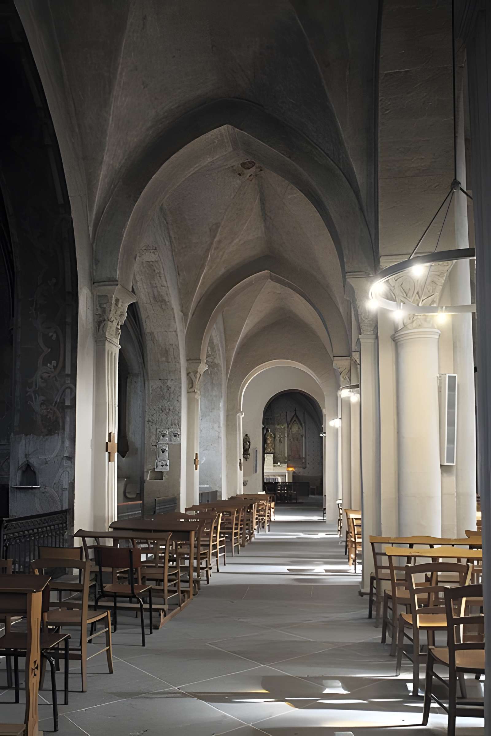 Église Saint-Pierre d'Yzeure