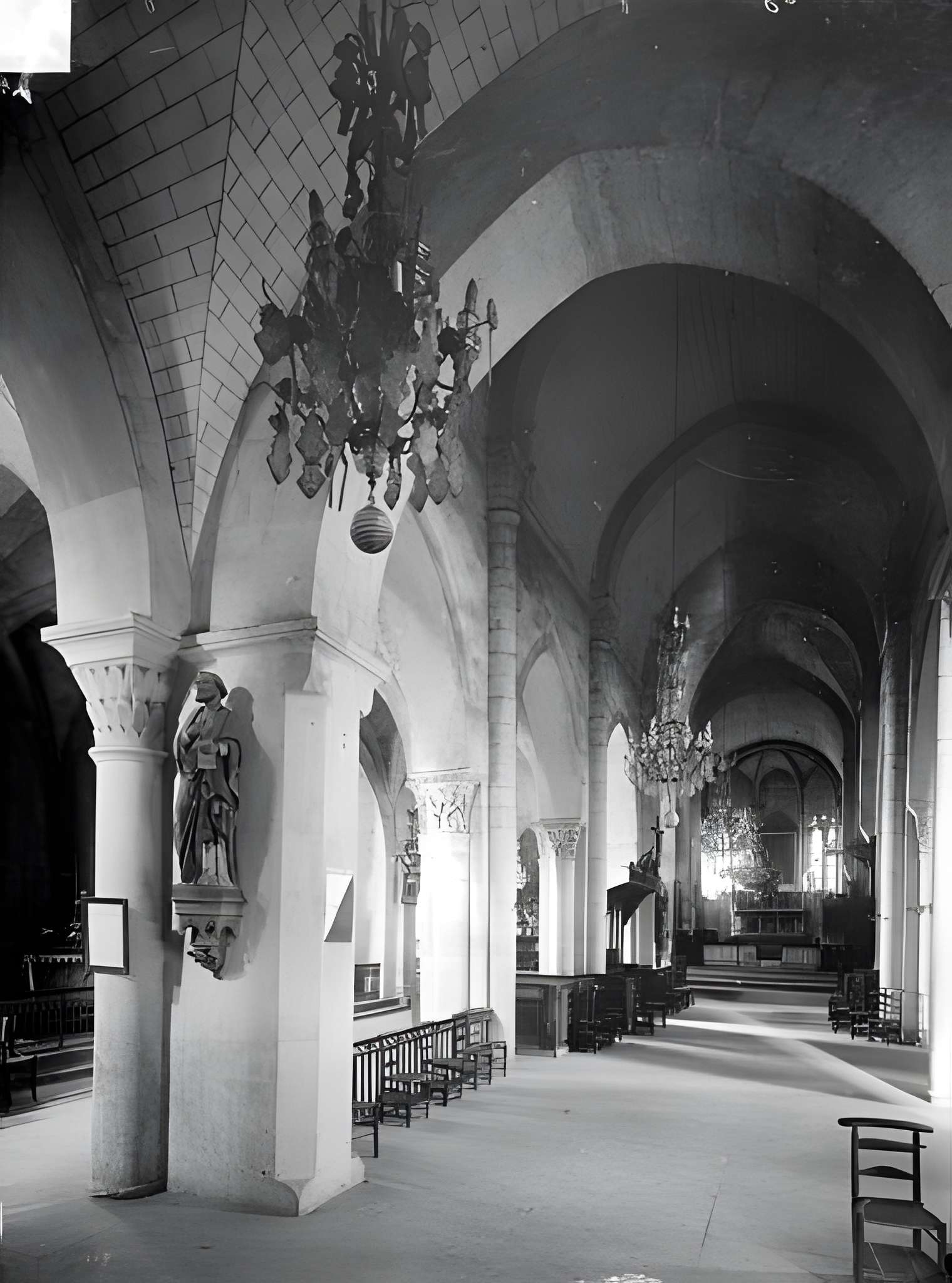 Église Saint-Pierre d'Yzeure