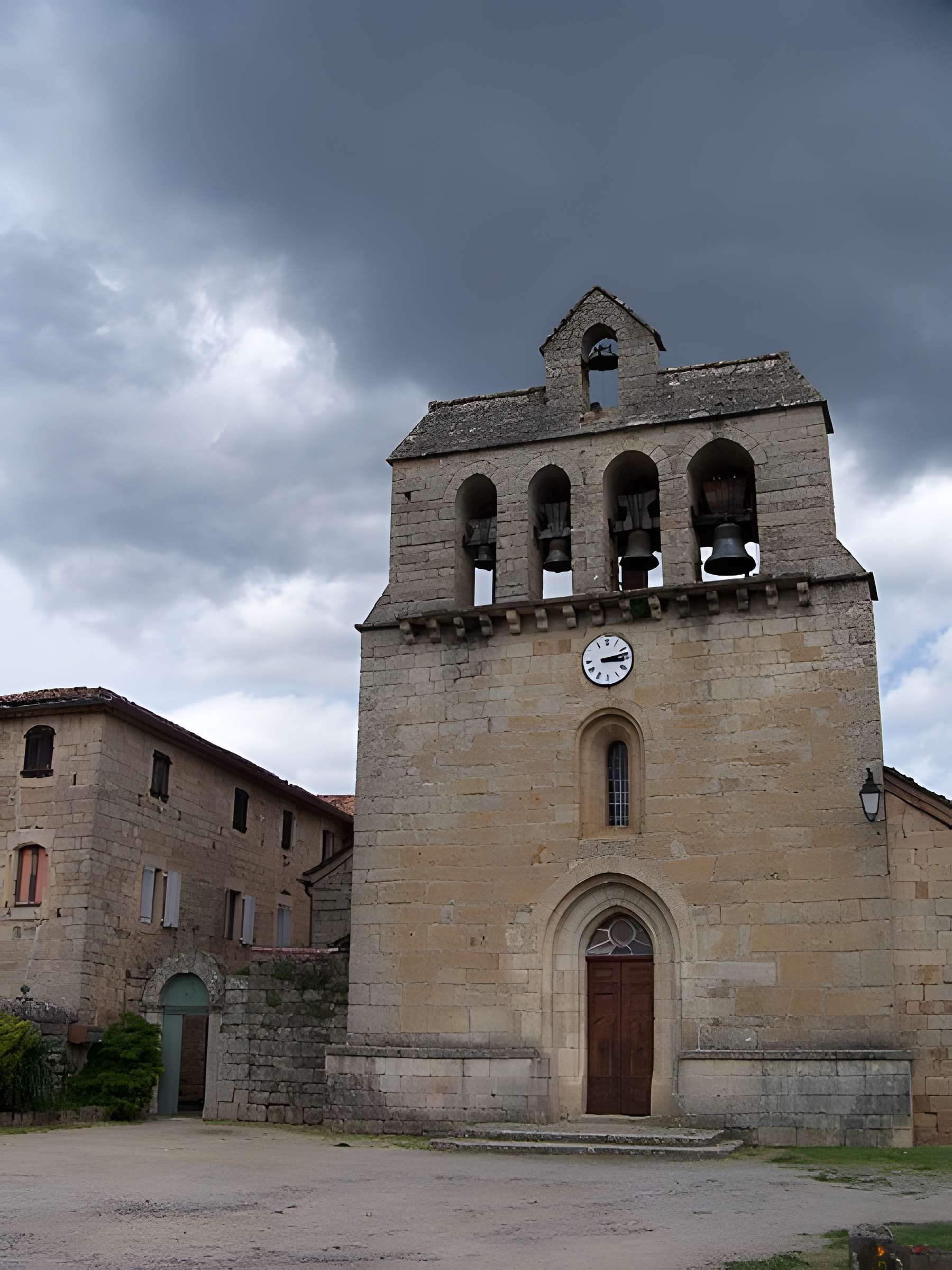 Église Saint-Pierre-aux-Liens de Payzac