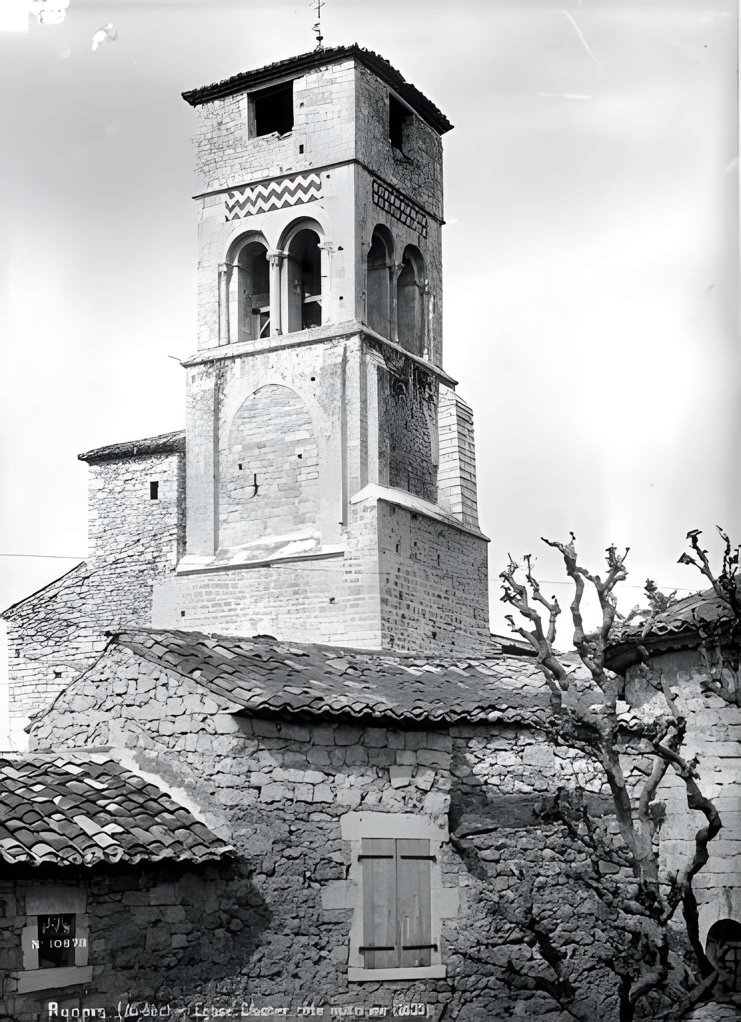 Église Saint-Pierre-aux-Liens de Ruoms