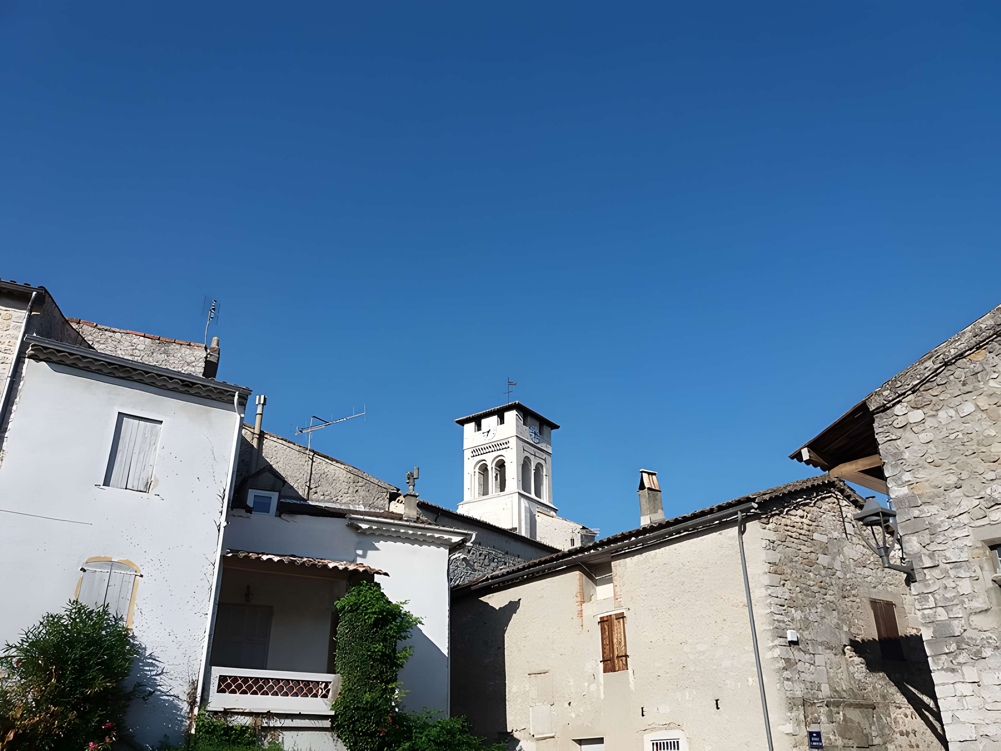 Église Saint-Pierre-aux-Liens de Ruoms