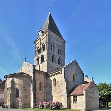 Église Saint-Pierre-aux-Liens de Varenne-lArconce