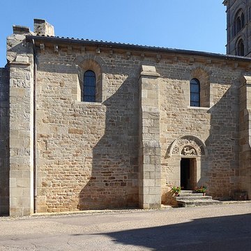 Église Saint-Pierre-aux-Liens de Varenne-lArconce