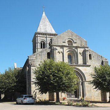 Église Saint-Pierre-aux-Liens de Varenne-lArconce