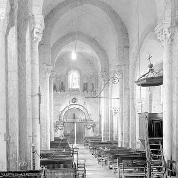 Église Saint-Pierre-aux-Liens de Varenne-lArconce
