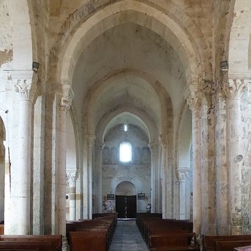 Église Saint-Pierre-aux-Liens de Varenne-lArconce