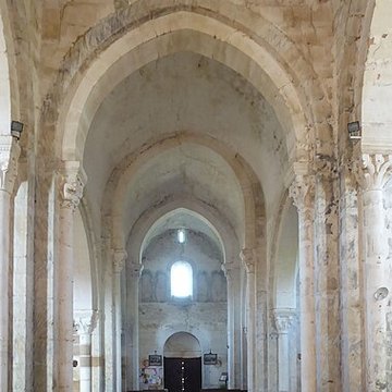 Église Saint-Pierre-aux-Liens de Varenne-lArconce